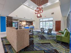 Holiday Inn Express & Suites Arlington North