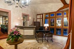 Schlosshotel Weyberhöfe