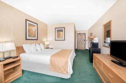 Days Inn by Wyndham Fargo 19th Ave Arpt