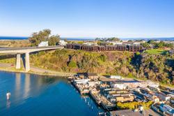 Harbor Lite Lodge