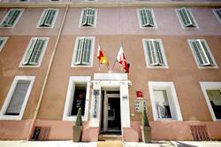 Kyriad  Nimes Centre