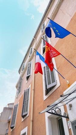 Kyriad  Nimes Centre