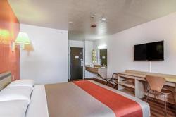 Motel 6 Boston West - Framingham