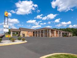 Super 8 by Wyndham Covington