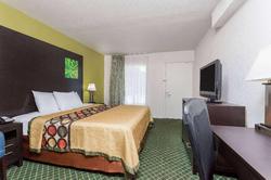 Super 8 by Wyndham Augusta