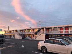 Sea Breeze Motel