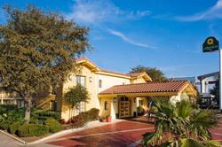 Super 8 by Wyndham Austin South / I-35