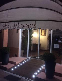 Les Arbousiers