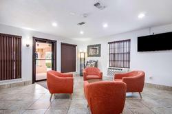 Super 8 Motel - Marshall