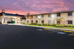 Super 8 by Wyndham Beaumont