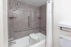 Super 8 by Wyndham Clinton OK