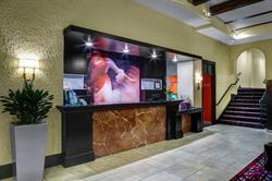 Courtyard By Marriott Kansas City Country Club Pla