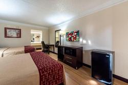 Red Roof Inn & Suites Clinton