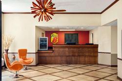 Super 8 by Wyndham Clinton MS
