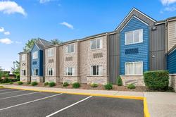 Microtel Inn & Suites by Wyndham Lexington
