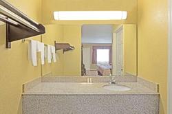 Super 8 by Wyndham Covington