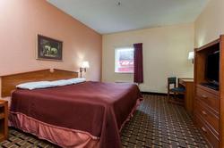 Howard Johnson by Wyndham Airport