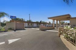 Harbor Inn & Suites La Habra