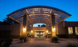 Sheraton Milwaukee Brookfield