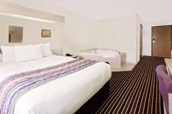 Microtel Inn & Suites By Wyndham Madison East