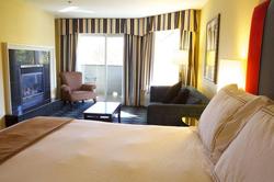 Plaza Inn & Suites at Ashland Creek