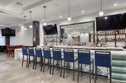 Holiday Inn & Suites Madison West