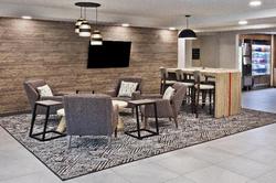 Candlewood Suites Eastchase Park
