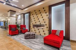 Hampton Inn & Suites Madison / Downtown