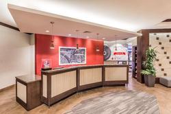 Hampton Inn & Suites Madison / Downtown