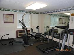 Country Garden & Suites-Benton