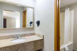 Super 8 by Wyndham Kansas City Airport