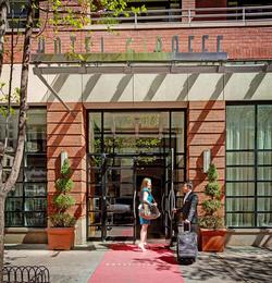 Hotel Giraffe by Library Hotel Collection