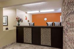Super 8 by Wyndham Grinnell IA