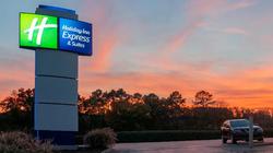 Holiday Inn Express & Suites Nashville I-40 & I- 2