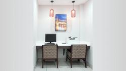 Holiday Inn Express & Suites Nashville I-40 & I- 2
