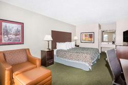 Days Inn by Wyndham Hendersonville