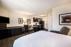 Sonesta Simply Suites Oklahoma City Airport