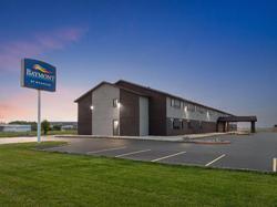 Baymont by Wyndham Oshkosh Airport
