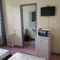 Au Royal Mad Hotel
