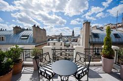 L Hotel