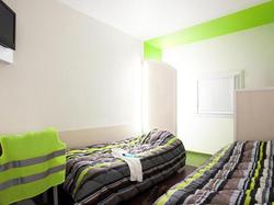 HotelF1 Laval