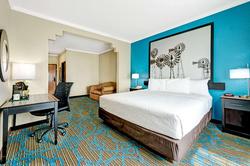 Super 8 by Wyndham San Antonio/Alamodome Area