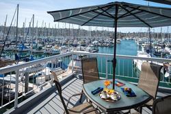 Bay Club & Marina
