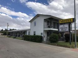 The Historic Mansion House Inn