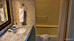 Gaslamp Plaza Suites