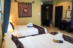 Lanta Castaway Beach Resort