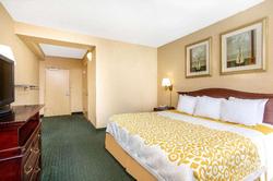 Days Inn by Wyndham College Park