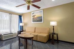Days Inn by Wyndham Greensboro Airport