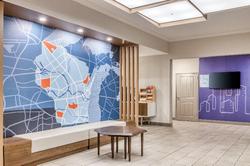 Holiday Inn Express Hotel & Suites Green Bay East