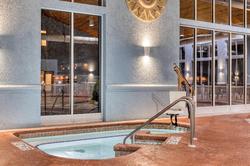 Holiday Inn Express Hotel & Suites Green Bay East